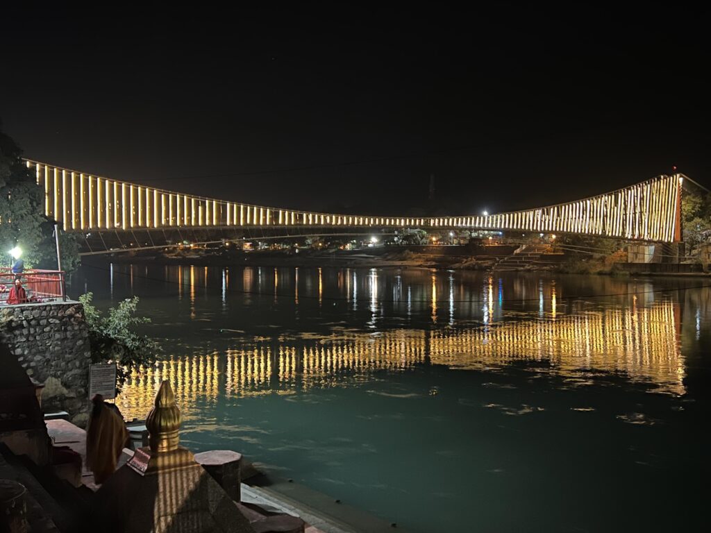  Lakshman Jhula and Ram Jhula
